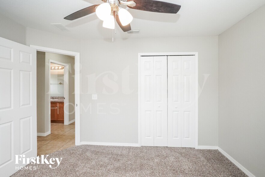 Building Photo - 211 Grouper Ct