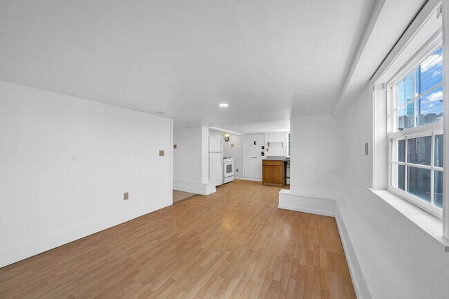 Building Photo - 3421 Haven St