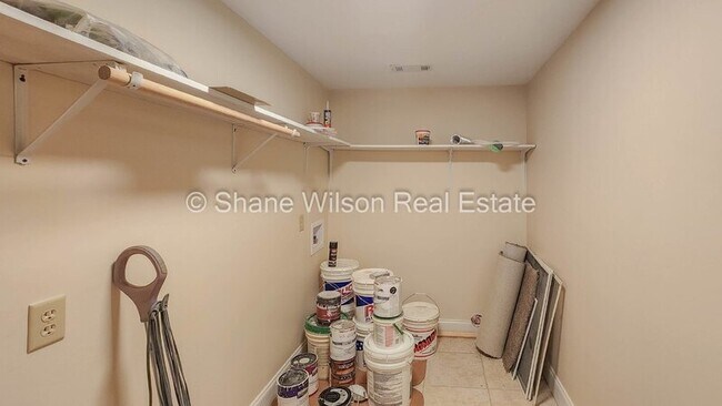 Building Photo - 149 Seal Wy