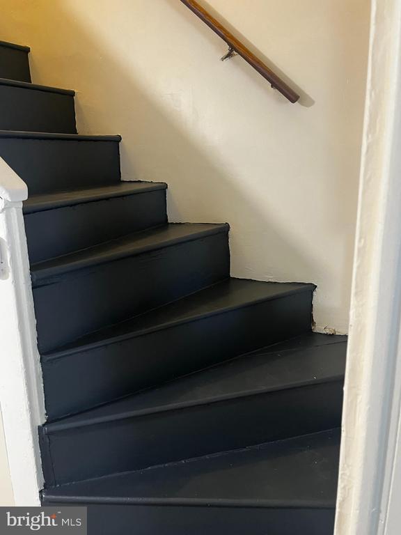 Building Photo - 4127 Rhawn St