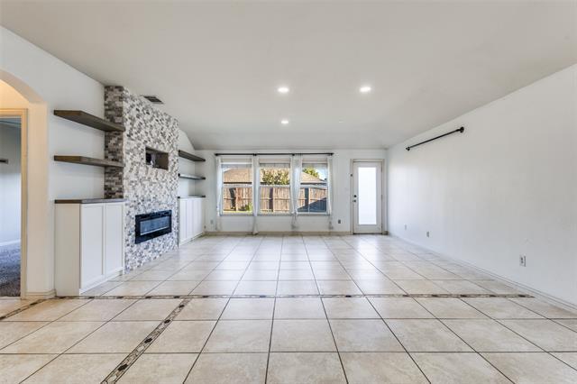 Building Photo - 509 Creekside Dr