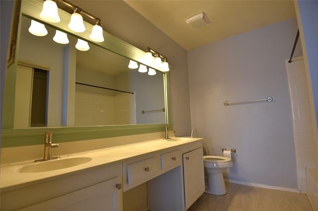 Building Photo - 4144 Wimbledon Dr