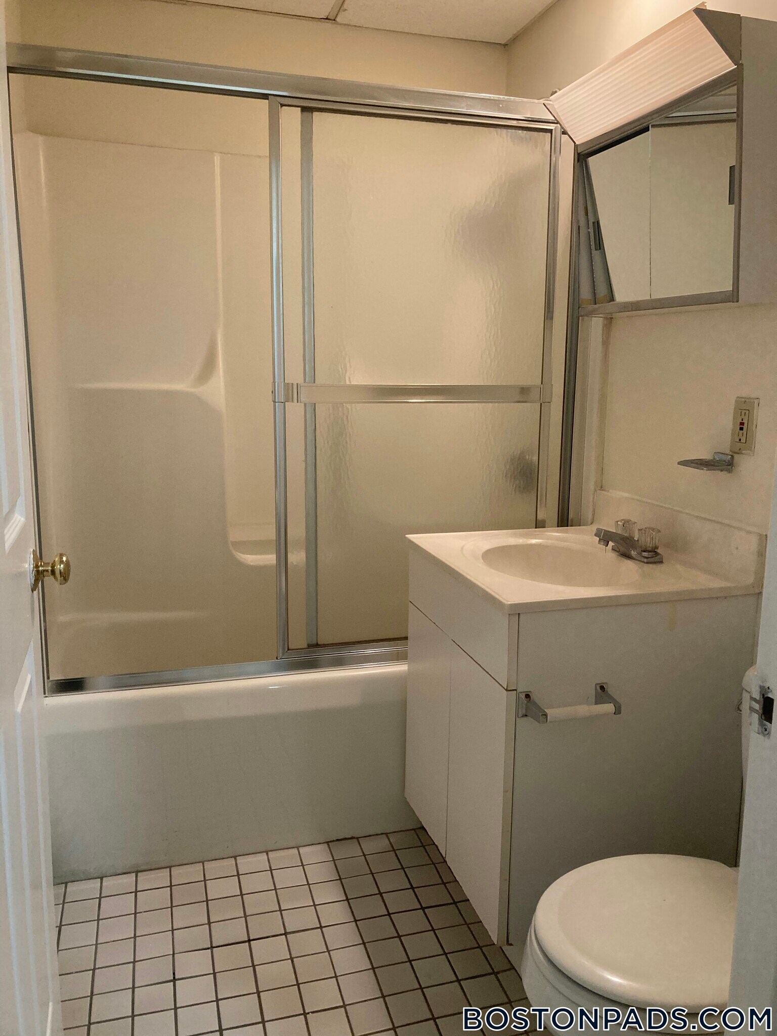 Building Photo - 81 Essex St