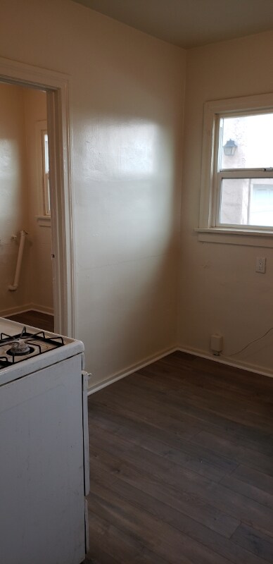 Building Photo - 2103 Belle St