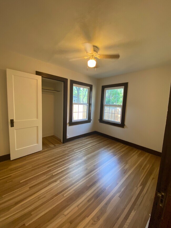 Building Photo - 335 E Elizabeth St