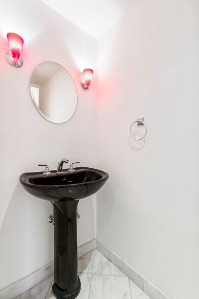 Powder Room - 3 Whitman Ct