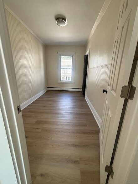 Building Photo - 161 Cliff St