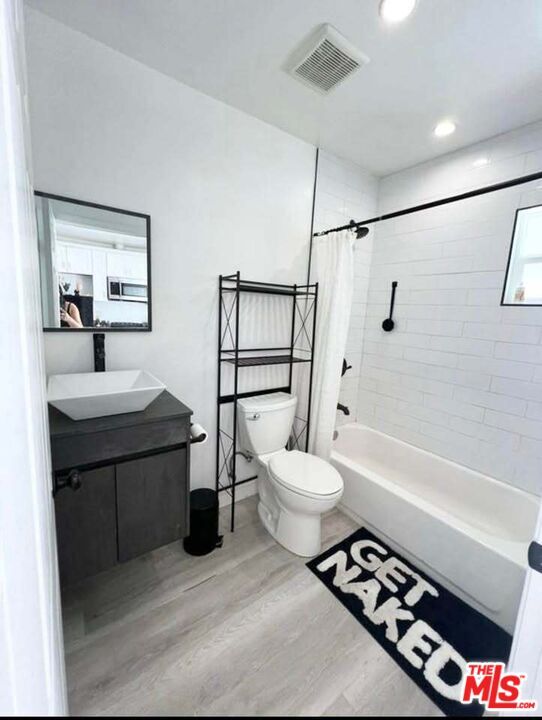 Building Photo - 5630 Gentry Ave