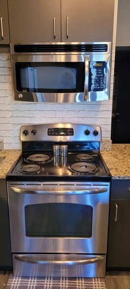 Building Photo - 5300 Peachtree Rd