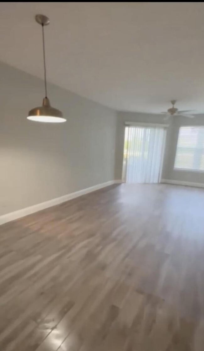Building Photo - 1705 Palm Cove Blvd