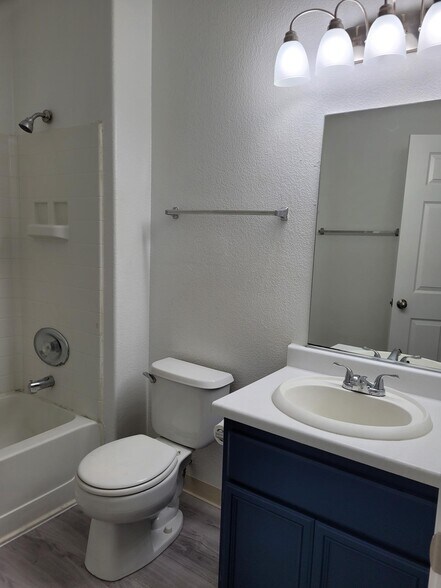 Building Photo - 3318 N Decatur Blvd