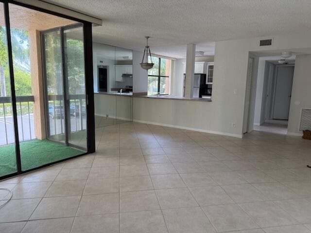 Building Photo - 500 Egret Cir