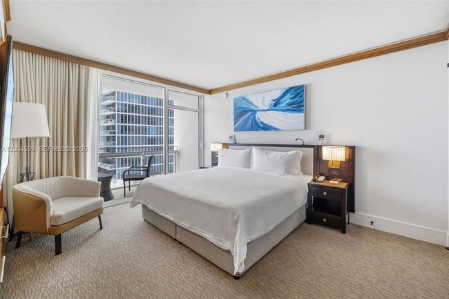Building Photo - 6801 Collins Ave