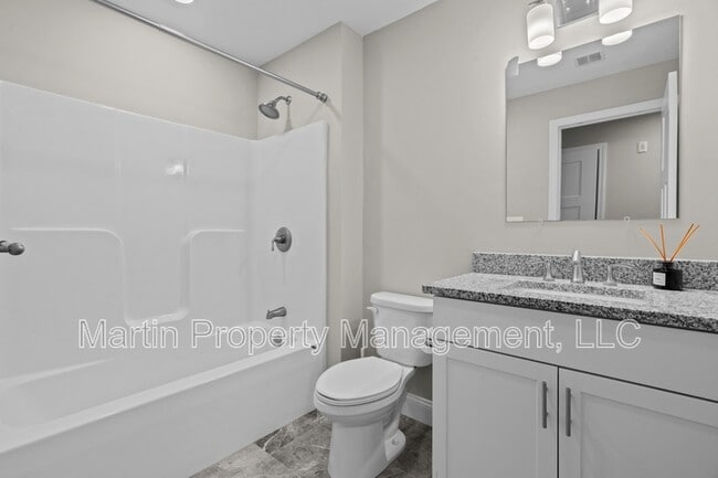 Building Photo - 7 Gorham St