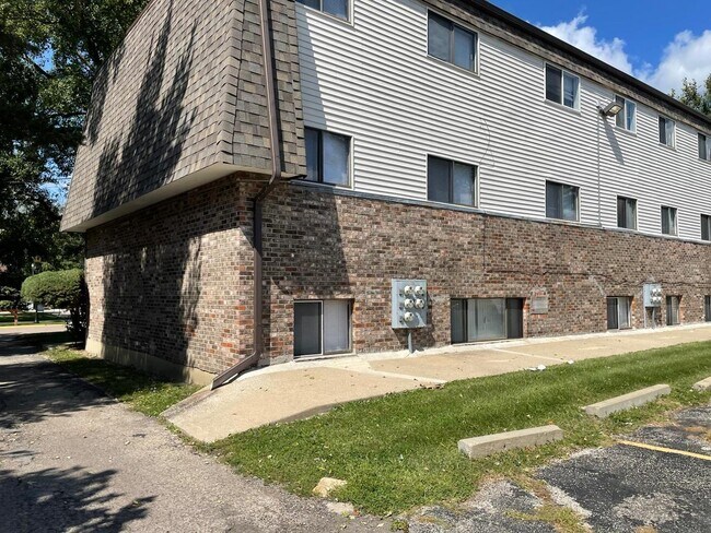 Building Photo - 1751 Felten Rd