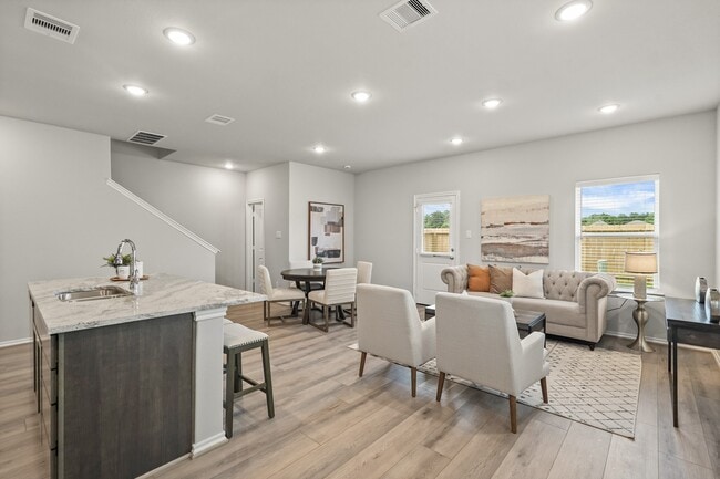 Building Photo - 1215 Hugh Lndg Rd