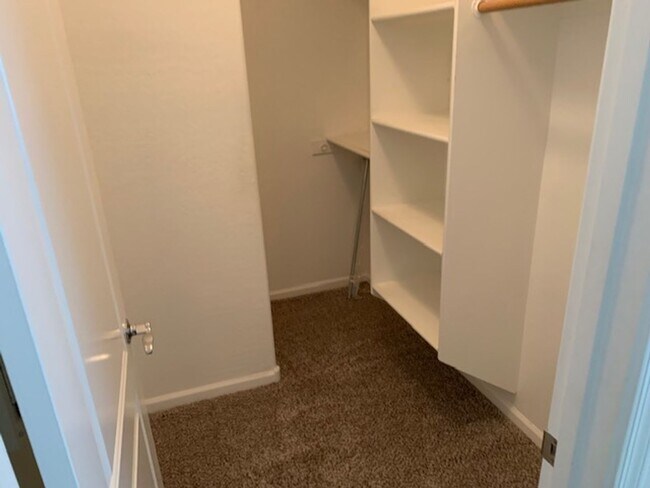 Building Photo - Condo in walking distance to downtown Chandler