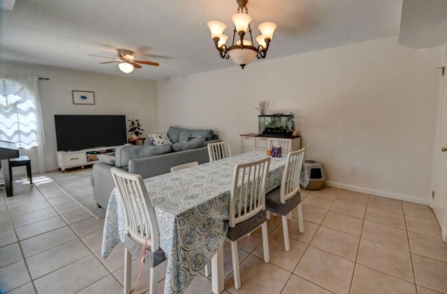 Building Photo - 8248 Severn Dr