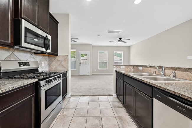 Building Photo - 6019 Wesley Manor Ct