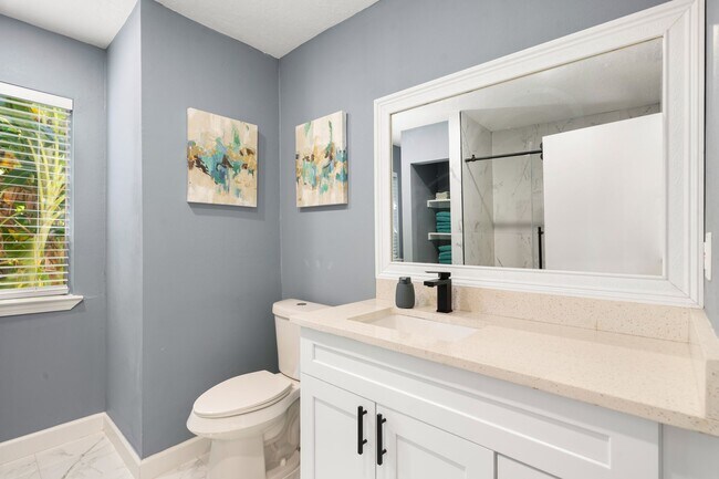 Building Photo - 12805 Westpark Dr