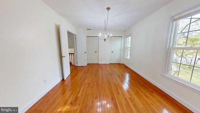 Building Photo - 12043 Stoneford Dr