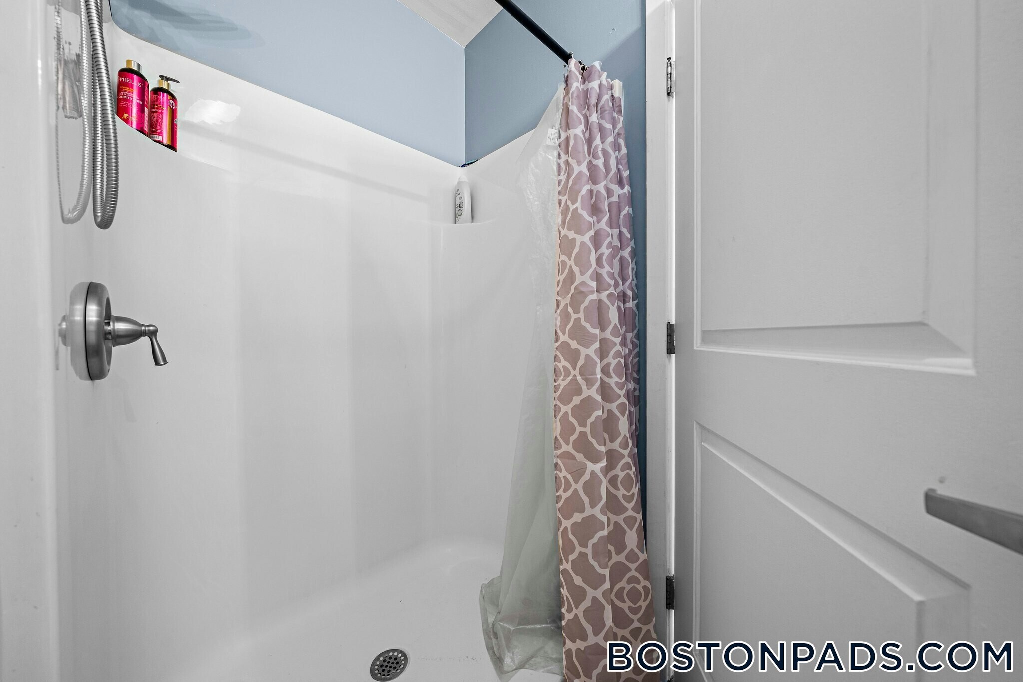 Building Photo - 175 Cottage St