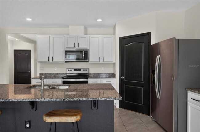 Building Photo - 1725 Aurora Ridge Dr
