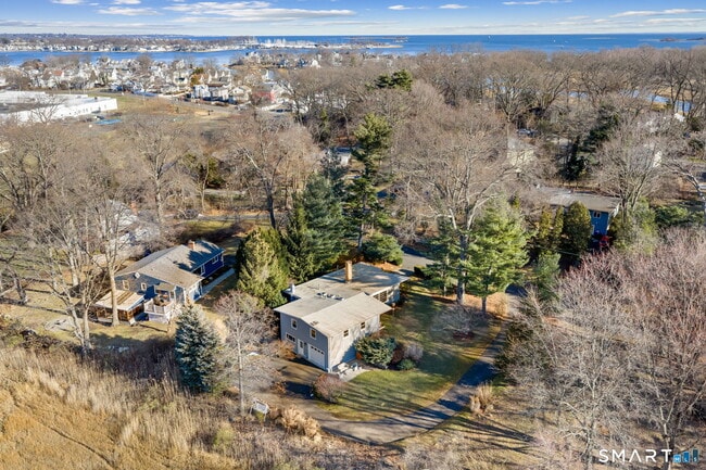 Building Photo - 12 Splitrock Rd