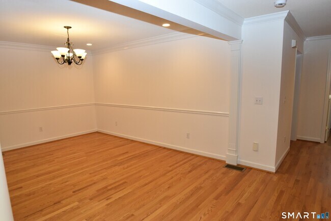 Building Photo - 109 Overshot Dr