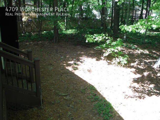 Building Photo - 4709 Worchester Pl