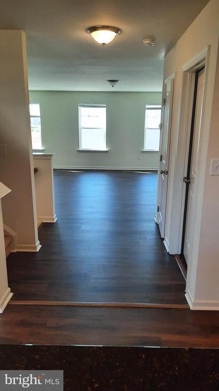 Building Photo - 803 Schooner Ln