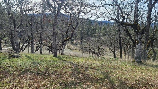 Building Photo - 7085 Butte Falls Hwy