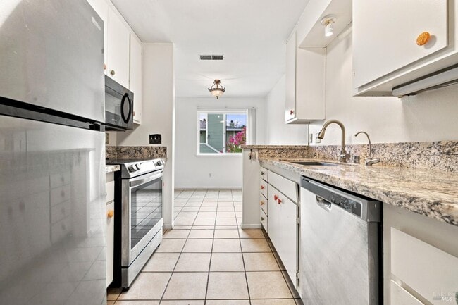 Building Photo - 184 Agua Caliente Rd W