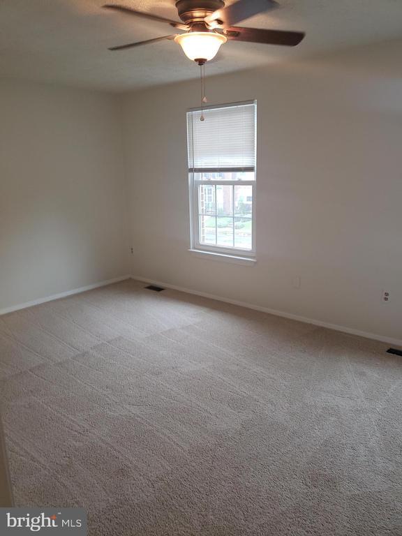 Building Photo - 923 Pentwood Ct