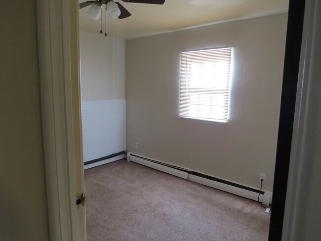 Building Photo - 4570 Washington Square Dr