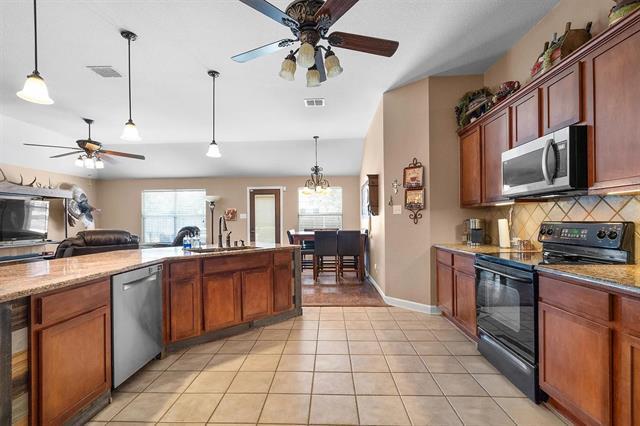 Building Photo - 2912 Day Star Dr