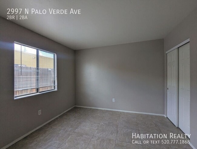 Building Photo - 2997 N Palo Verde Ave