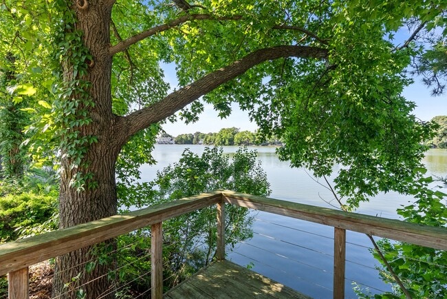 Building Photo - 5509 Bulls Bay Dr