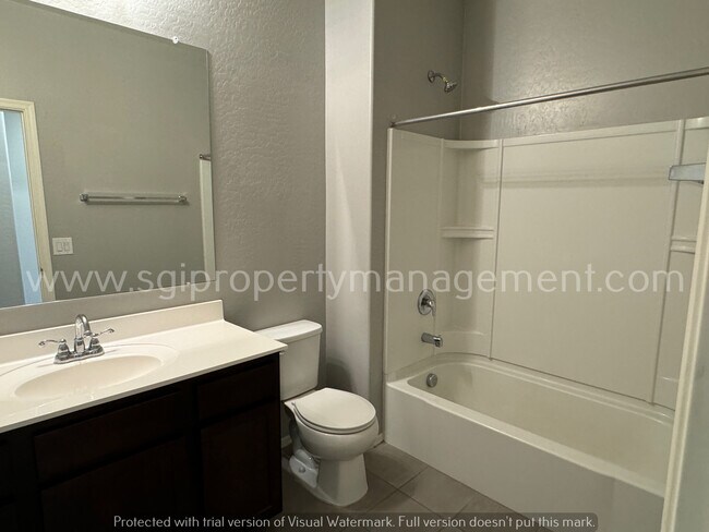 Building Photo - 4 bedroom Casa Grande home