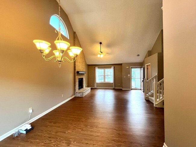 Building Photo - 1330 Pannelly Pl