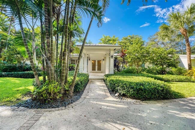 Building Photo - 10640 SW 61st Ave