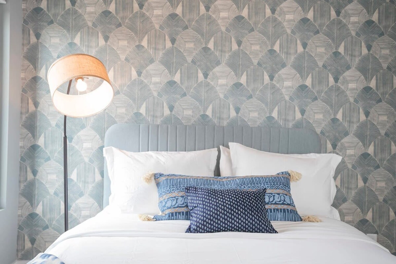 Building Photo - 1700 19th Ave S