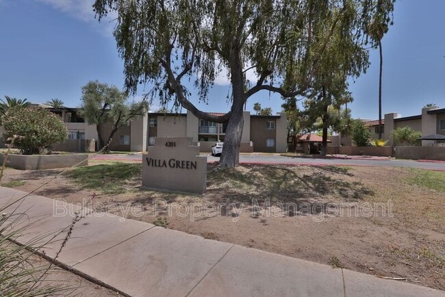 Building Photo - 4201 E Camelback Rd
