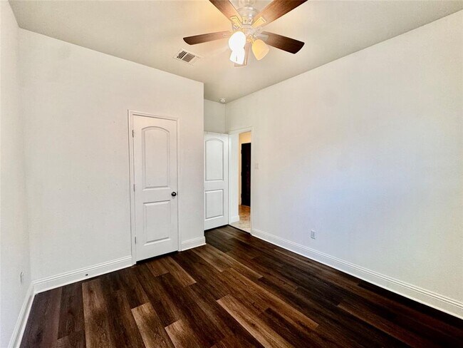 Building Photo - 3032 Angelina Ct