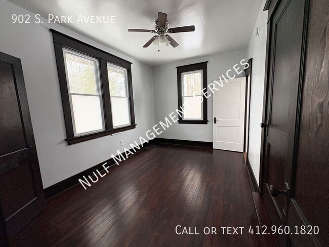 Building Photo - 2 bed, 1 bath house in Glenshaw