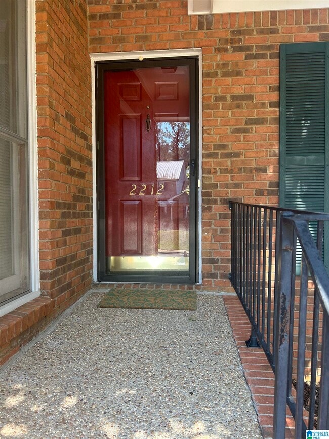 Building Photo - 2212 Ascot Ln