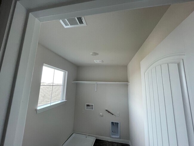 Building Photo - 149 Alamo Vine Ct