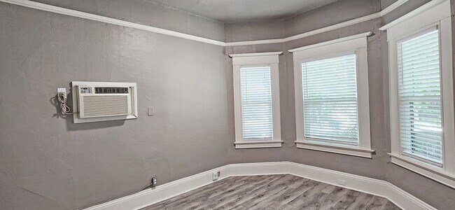 Building Photo - 1514 26th St