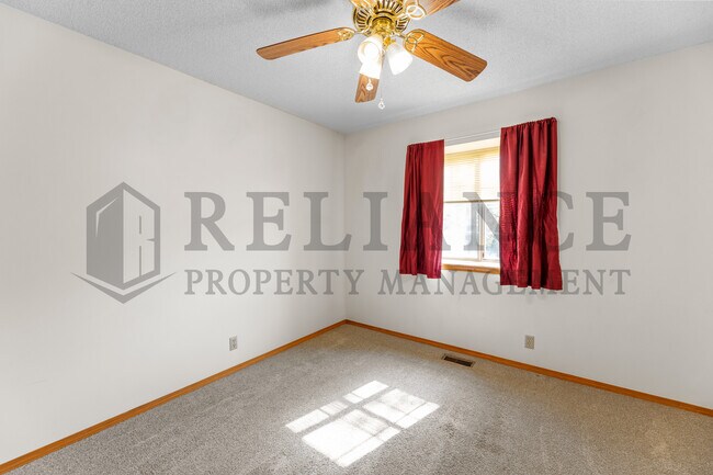 Building Photo - 8502 W Westlawn Cir