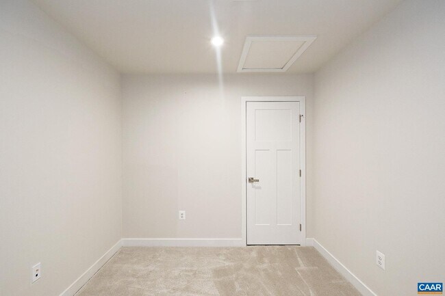 Building Photo - 922 Marsac St